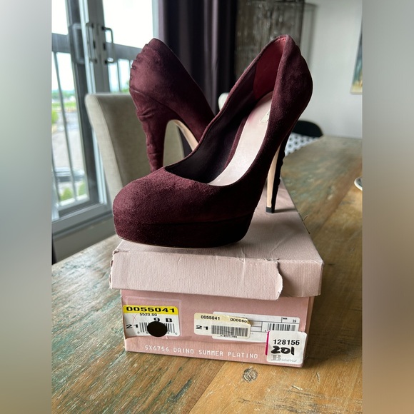 Miu Miu high heels size 8 - Picture 3 of 3